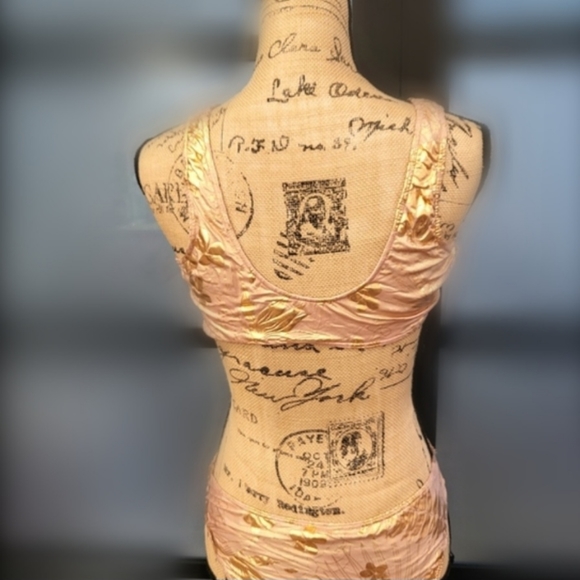 NWT Boutique Women's Rose Gold Monokini high cut sexy one-piece swimsuit 🩱 - Picture 6 of 8